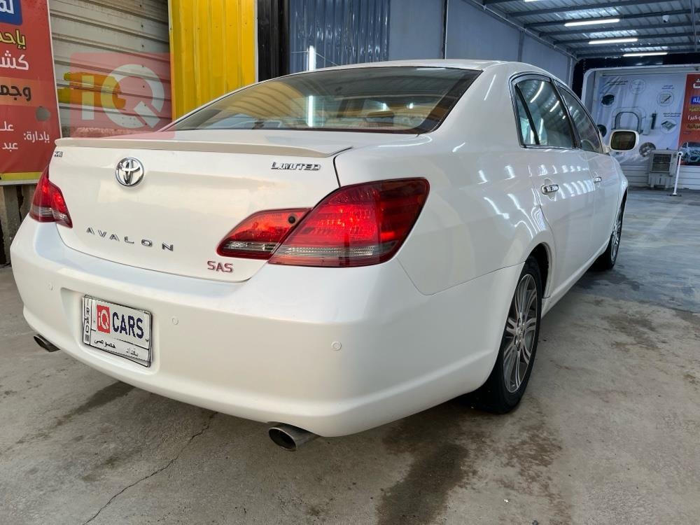 تويوتا أفالون